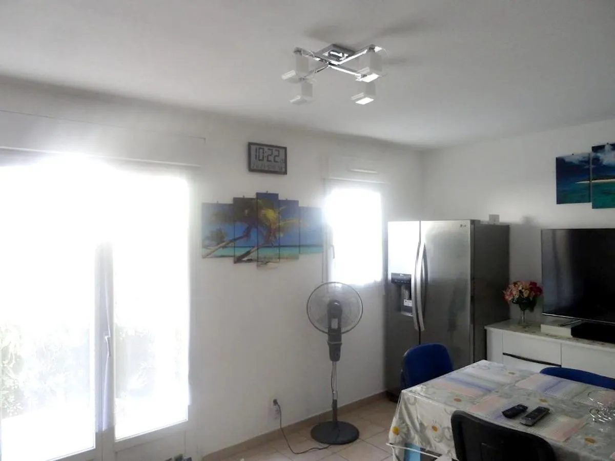 Appartement Charmant Villeneuve Les Avignon 55 M² + Terrasse