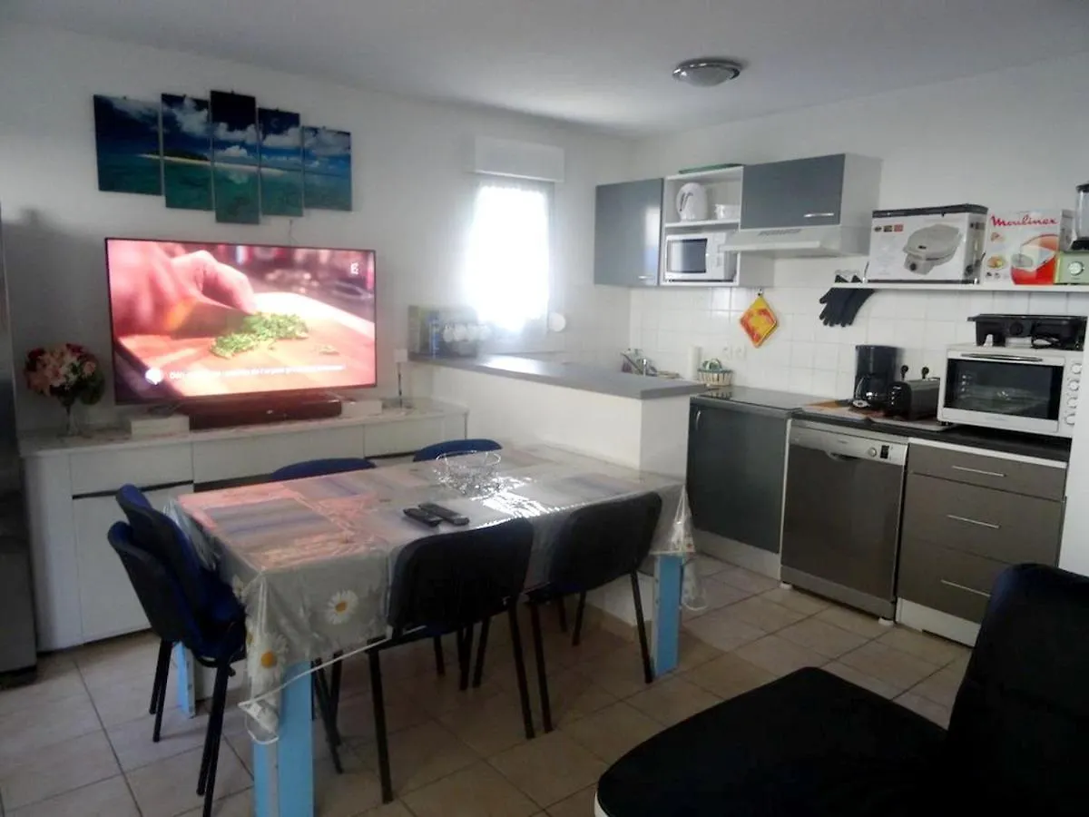 Appartement Charmant Villeneuve Les Avignon 55 M² + Terrasse Franciaország